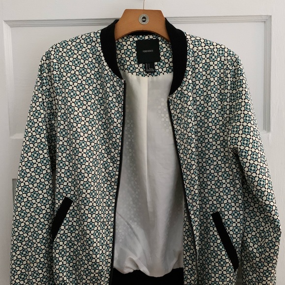 Light bomber jacket - Picture 1 of 2